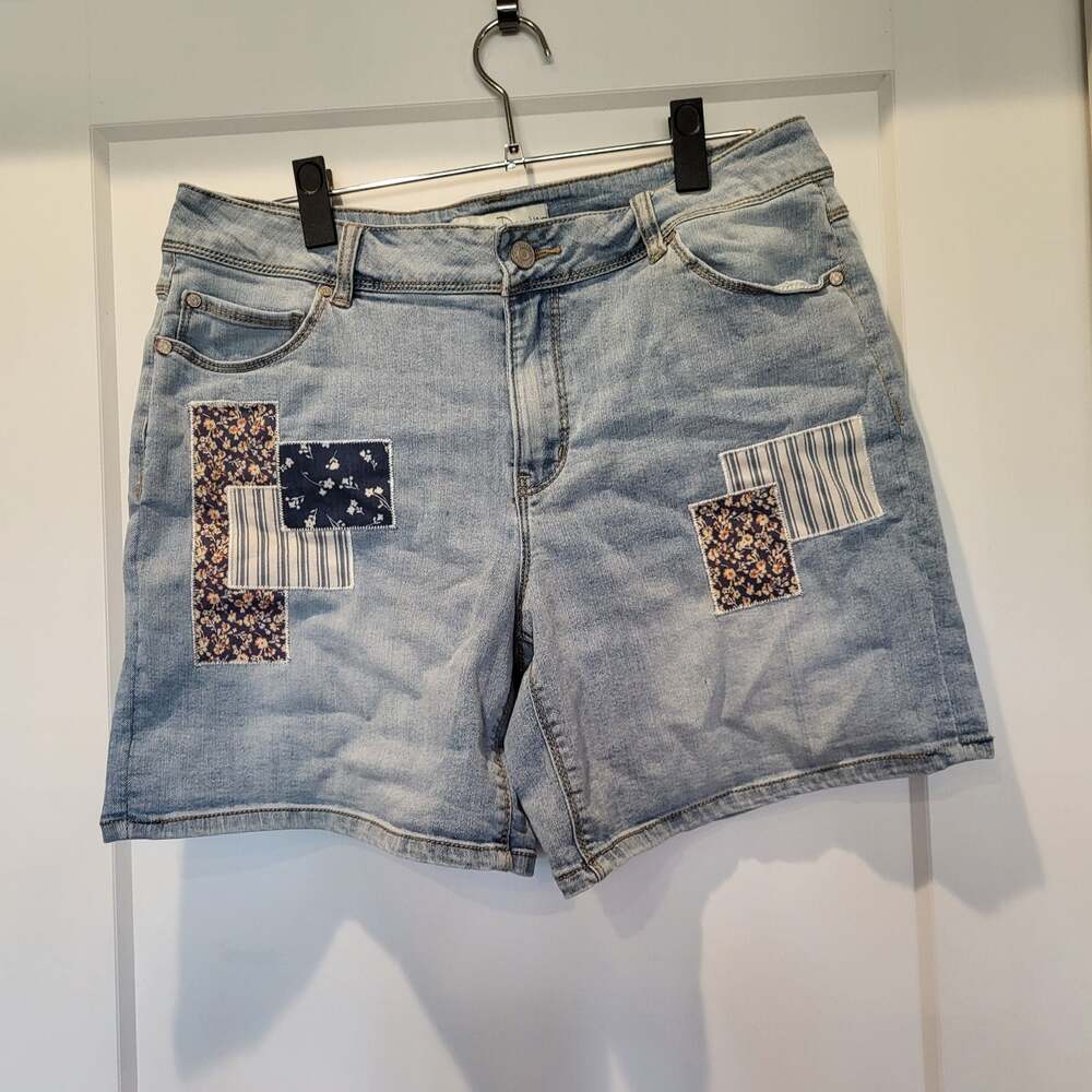 Y2k C. 1946 Denim Patchwork Mid-Rise Jean Shorts Size 12